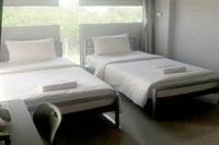 A Hotel 43/58