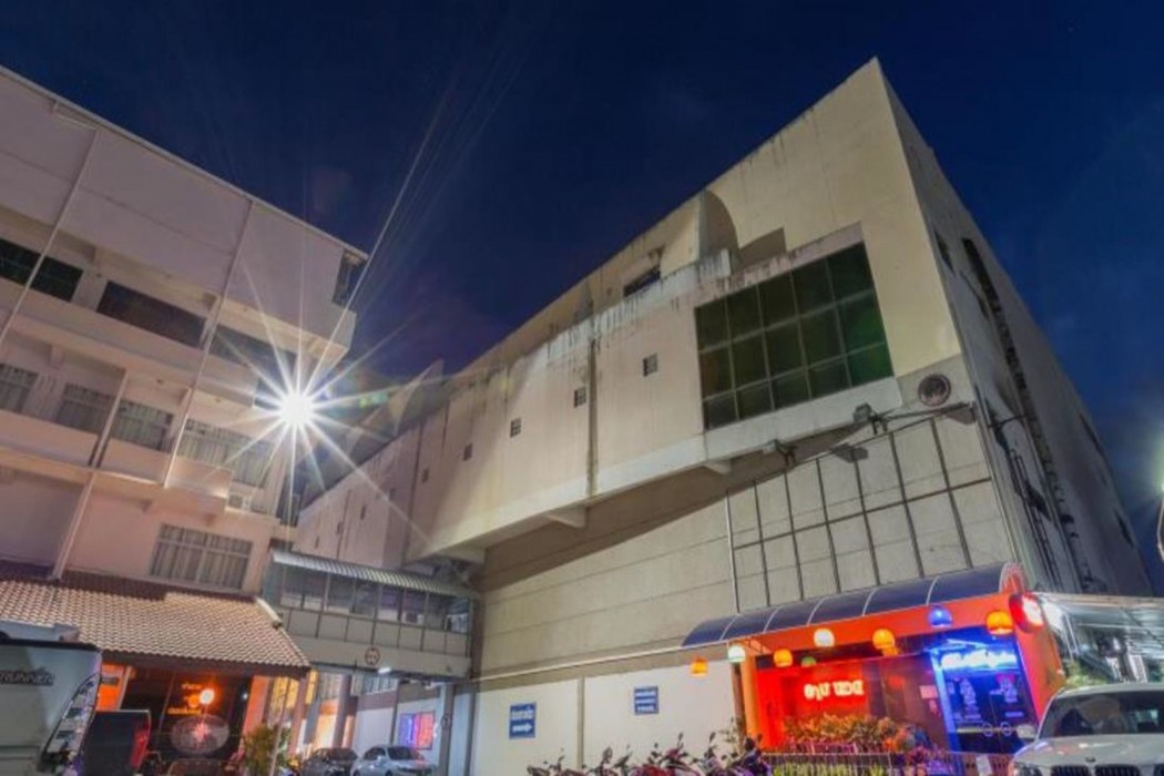 Korat Hotel 37/87