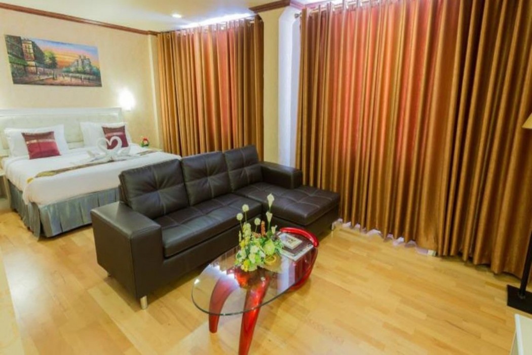 Korat Hotel 52/87