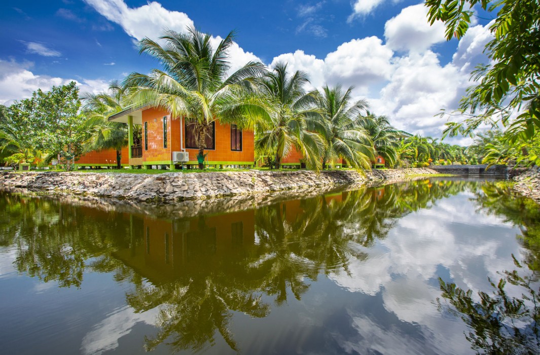 Coconut Resort 34/74