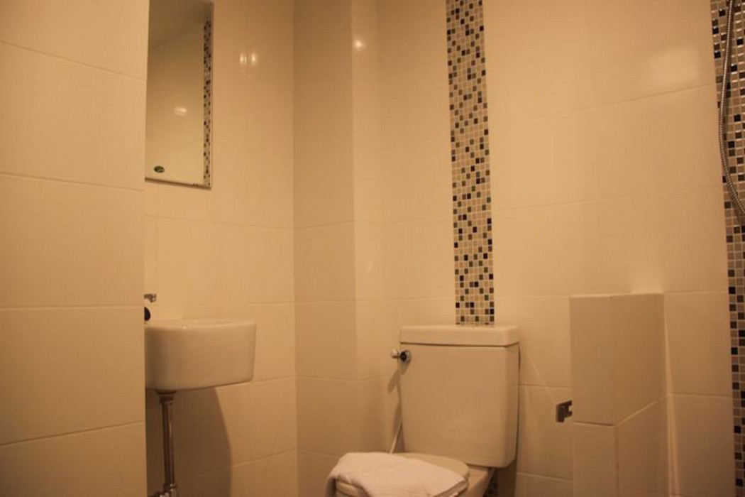 Izen Pure Budget Hotel & Residences 27/49