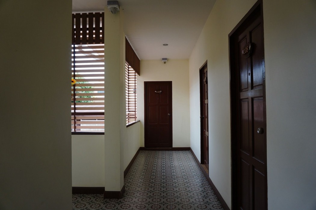 Ponburi Hotel 48/90
