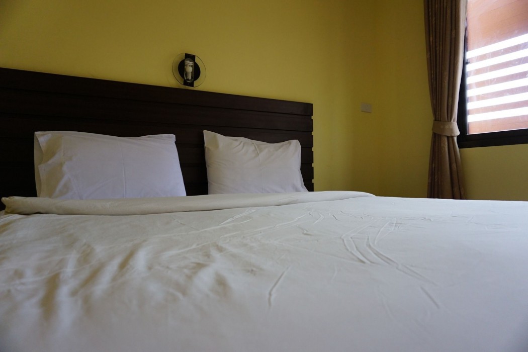 Ponburi Hotel 66/90