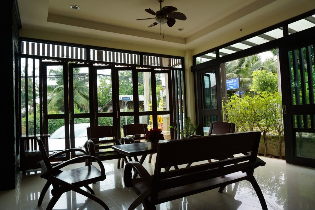 Ponburi Hotel 36/90