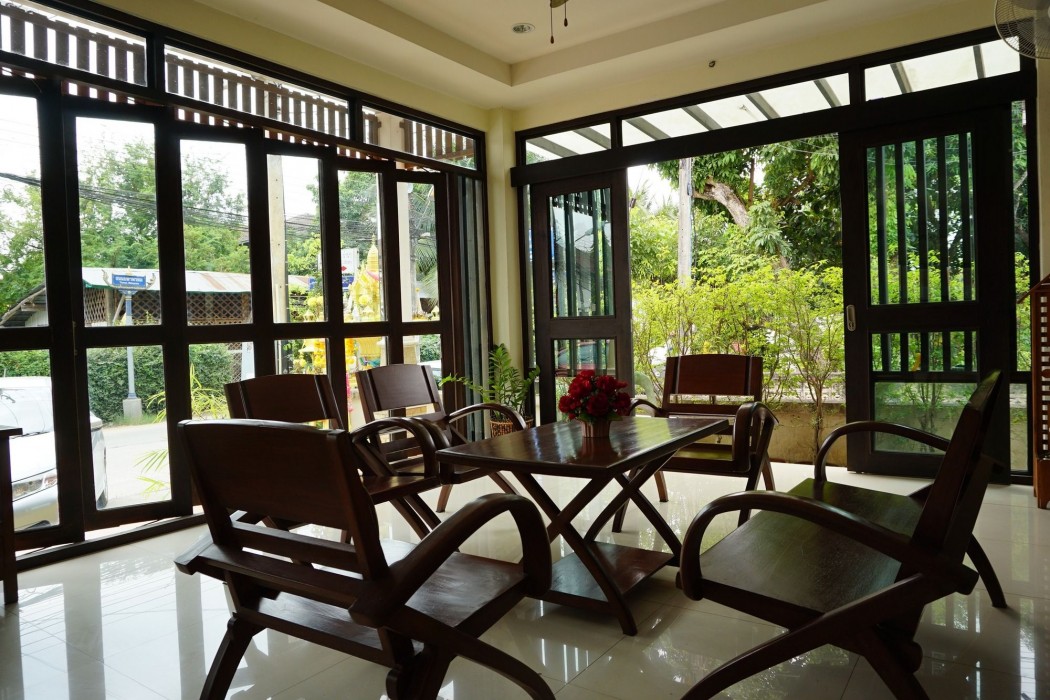 Ponburi Hotel 62/90