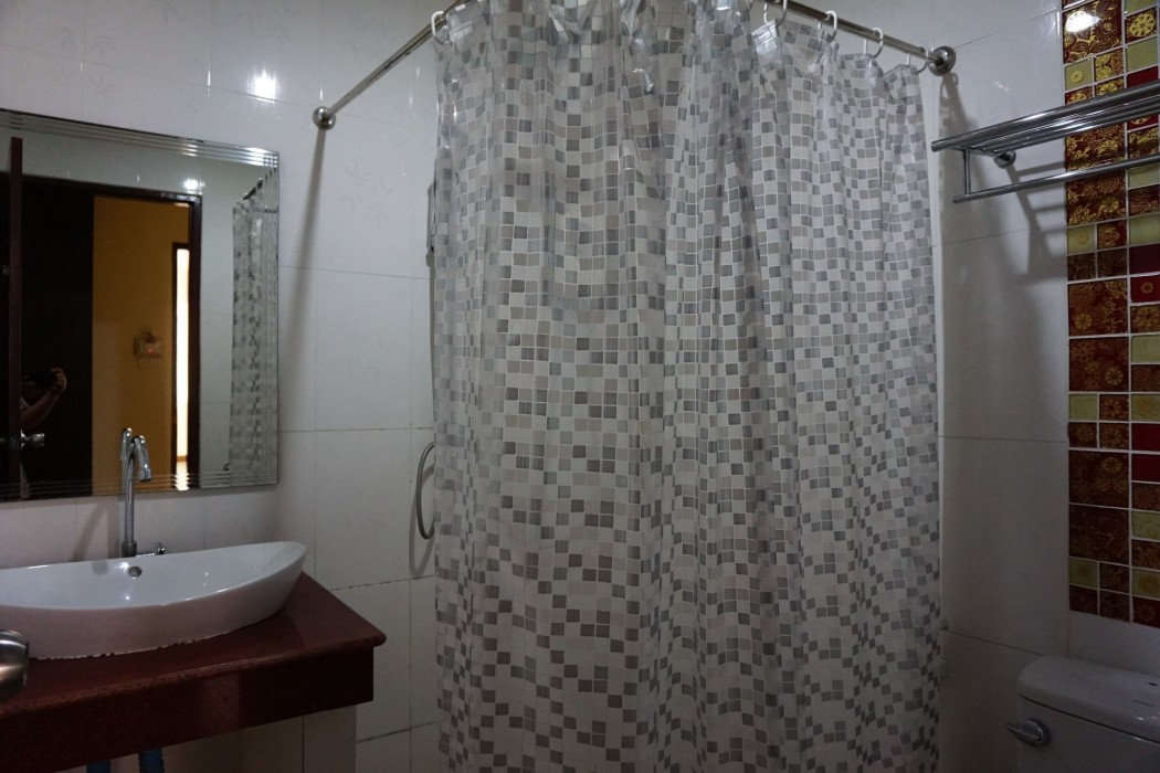 Ponburi Hotel 55/90