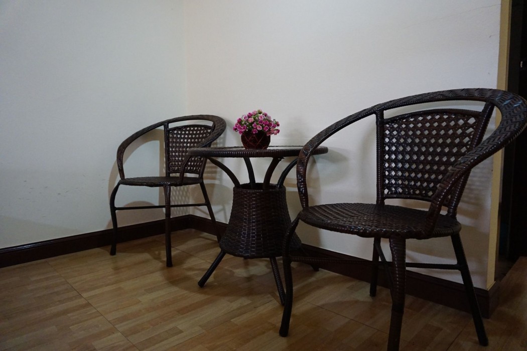 Ponburi Hotel 63/90