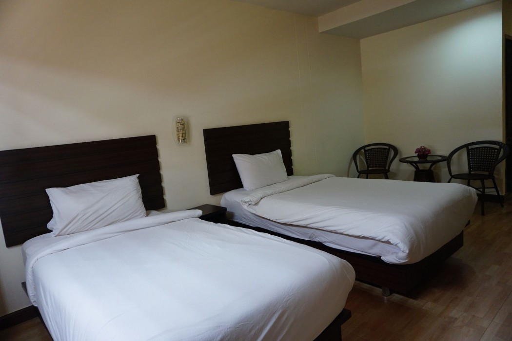 Ponburi Hotel 71/90