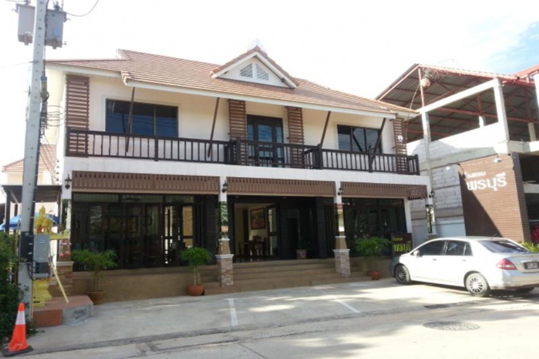 Ponburi Hotel 60/90