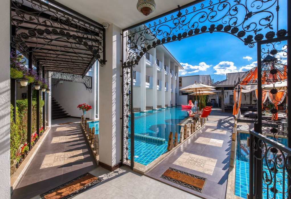 Ai Pai Hotel 64/95