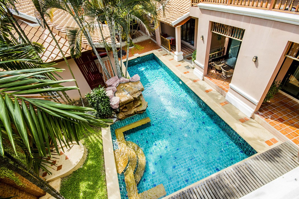 Pratamnak Villa 57/100