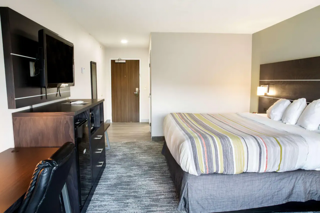 Country Inn and Suites By Radisson Columbus West OH 6/18