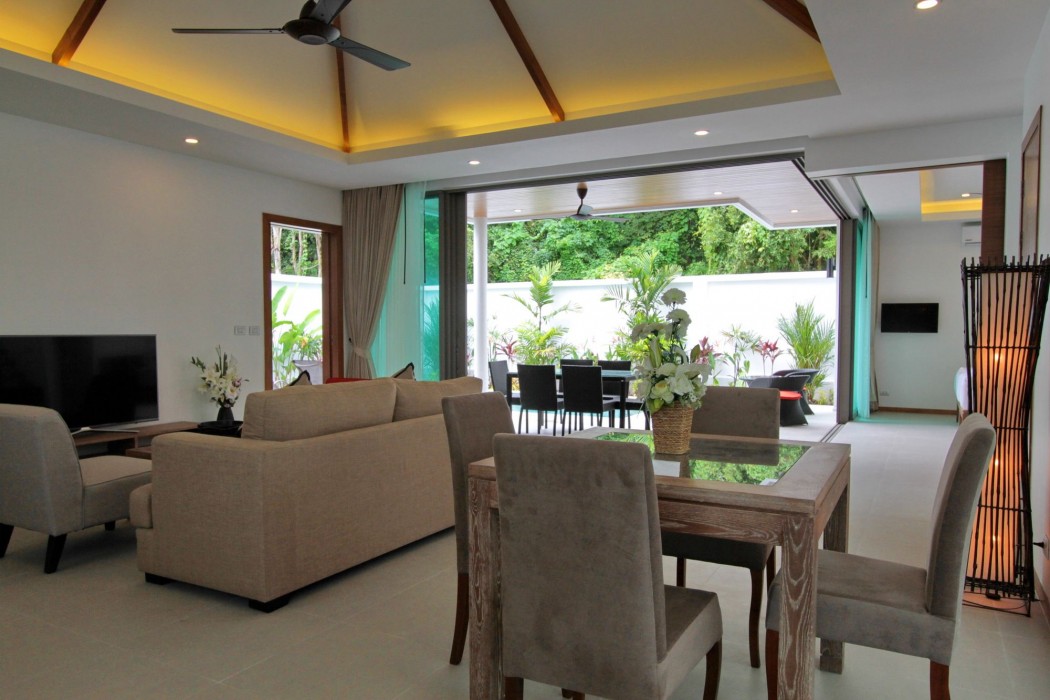 Ya Nui Beach Villas 22/53