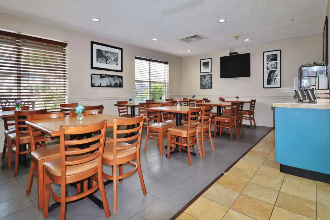 Country Inn & Suites by Radisson, Jacksonville - Orange Park 19/34