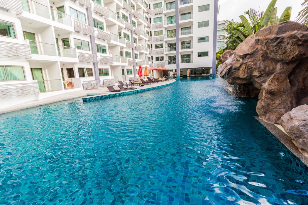 Club Royal Wongamat By Pattaya Sunny 24/94
