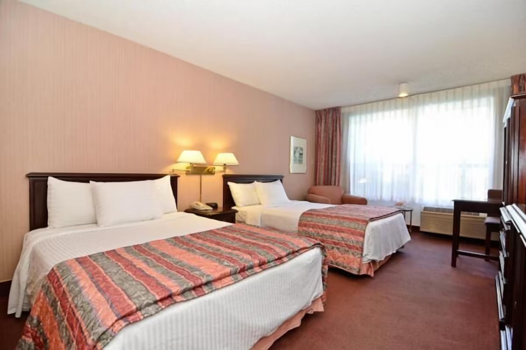 Days Inn by Wyndham Mountain View 27/96
