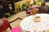 Thana Hotel 13/41