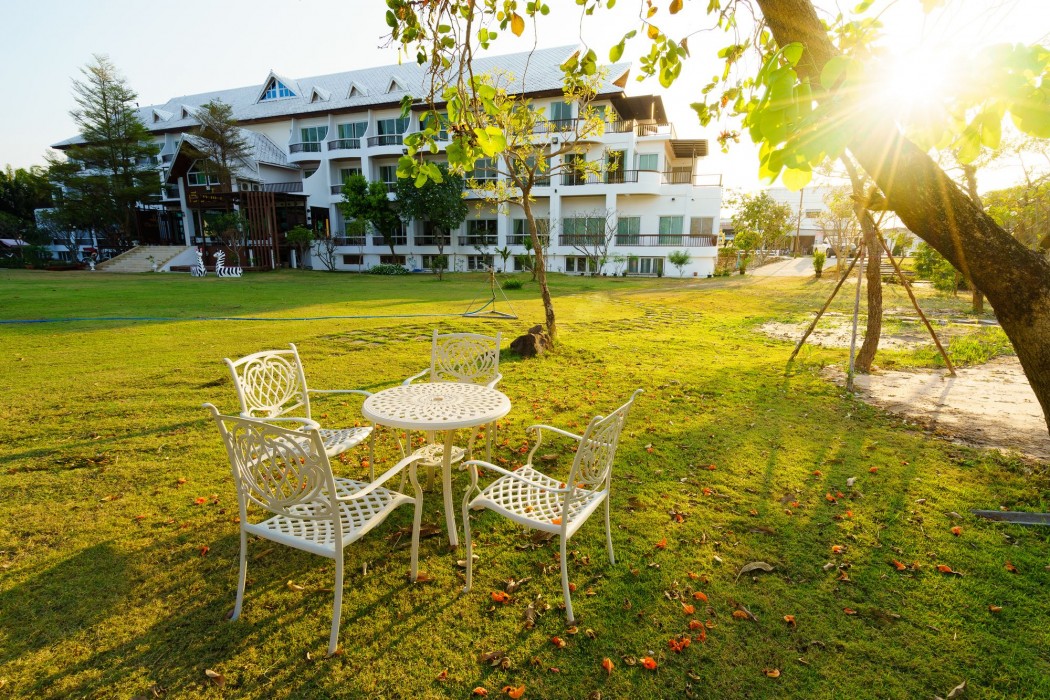 Vieng Khong Hotel 50/100