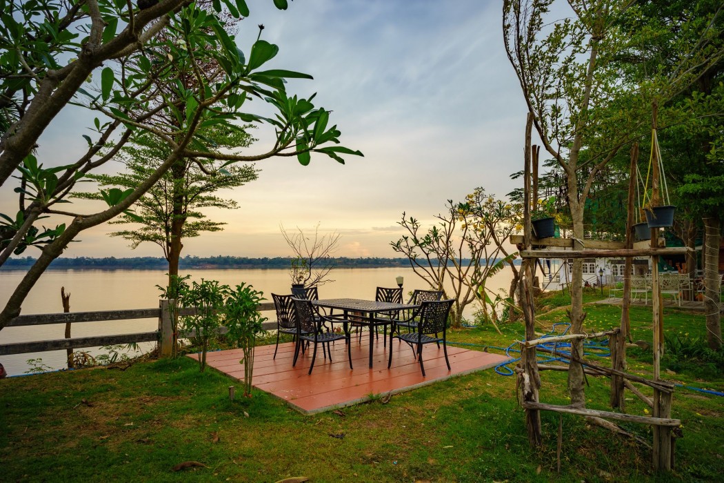 Vieng Khong Hotel 40/100