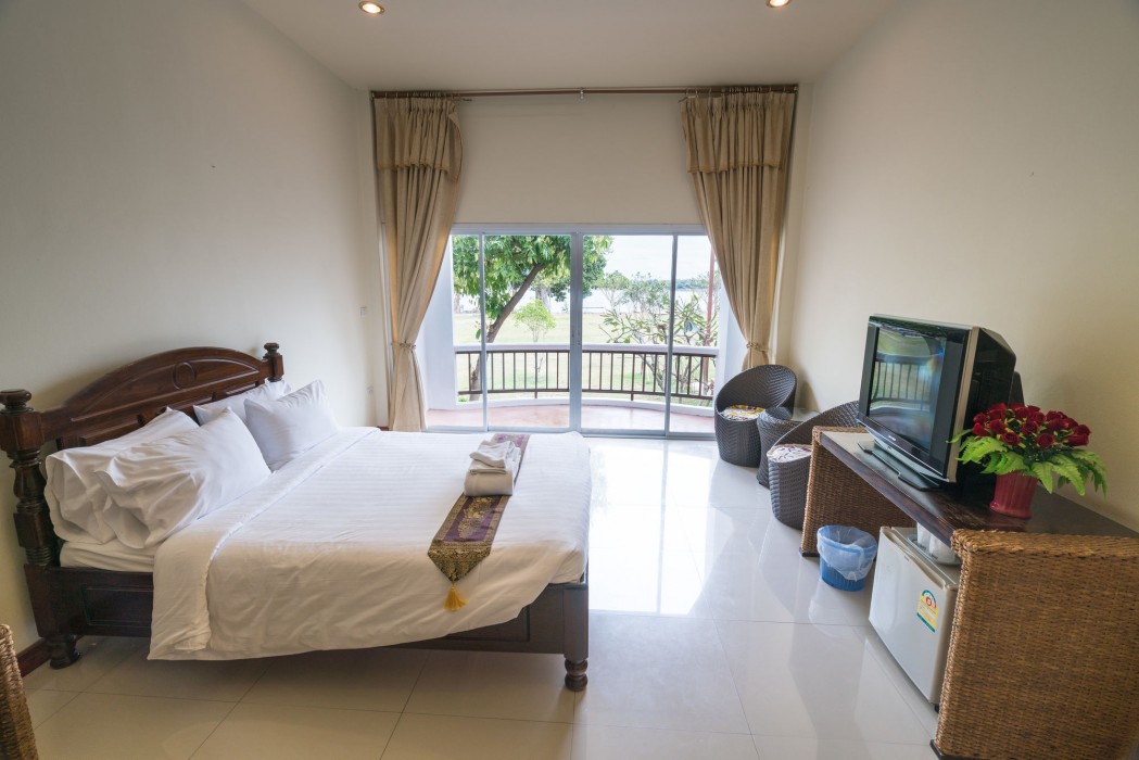 Vieng Khong Hotel 67/100