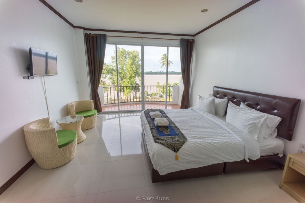 Vieng Khong Hotel 53/100