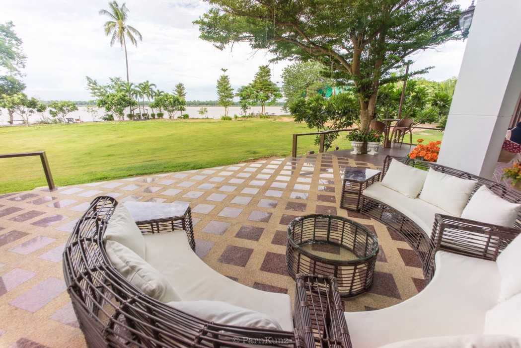 Vieng Khong Hotel 38/100