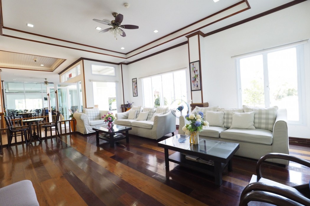 Sea Mountain Khanom Hotel 24/49