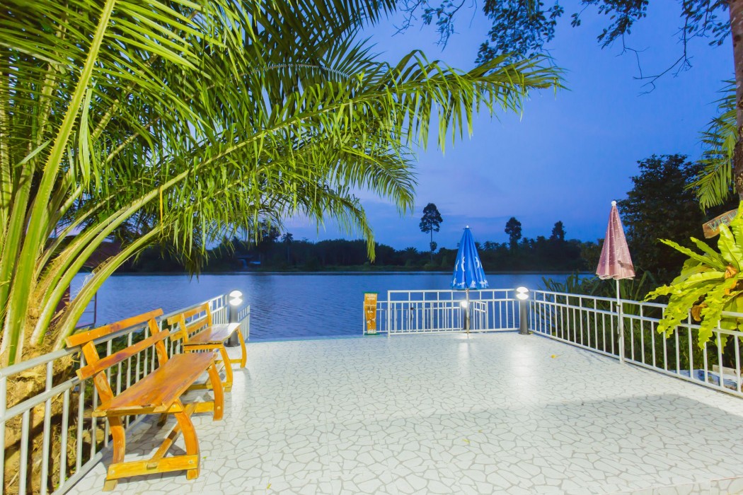 The Neenlawat Riverside 22/99