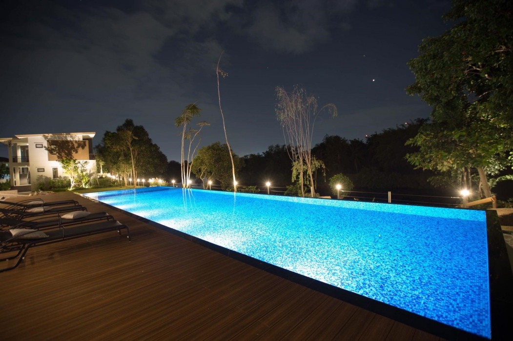 Riverawan Hotel 24/73