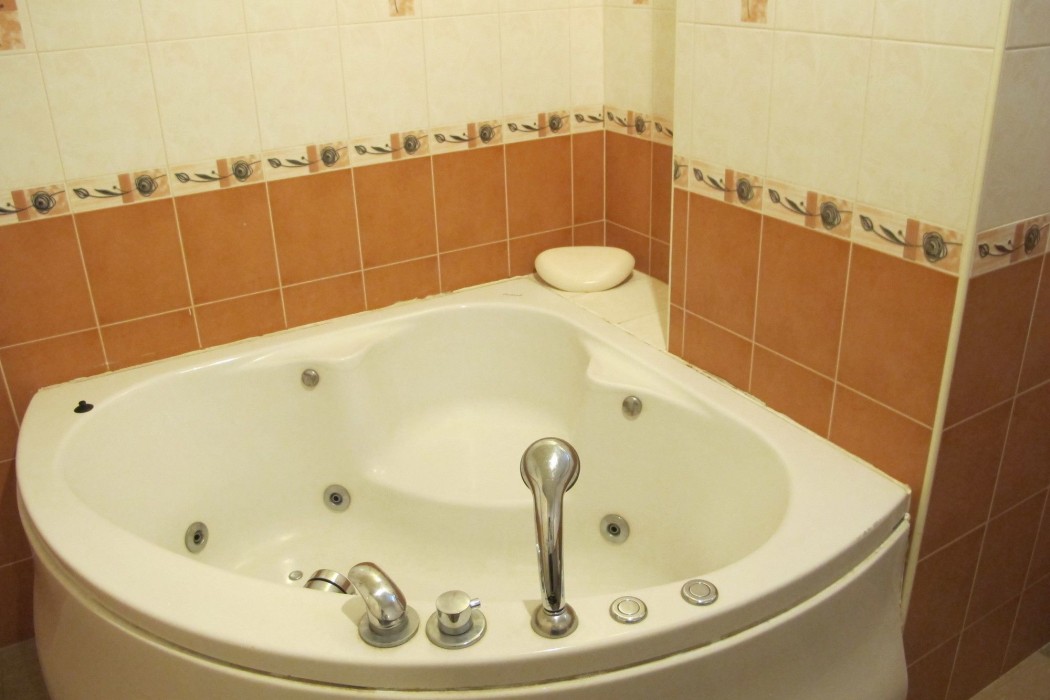 Chateau Vista Serviced Apartment 26/88