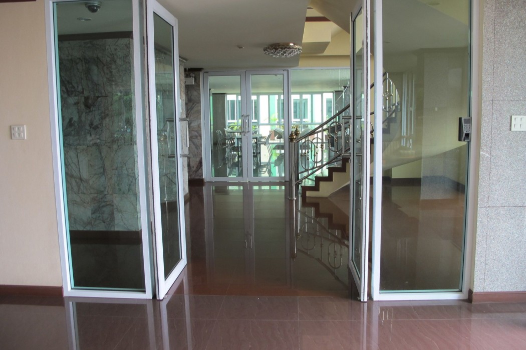 Chateau Vista Serviced Apartment 18/88