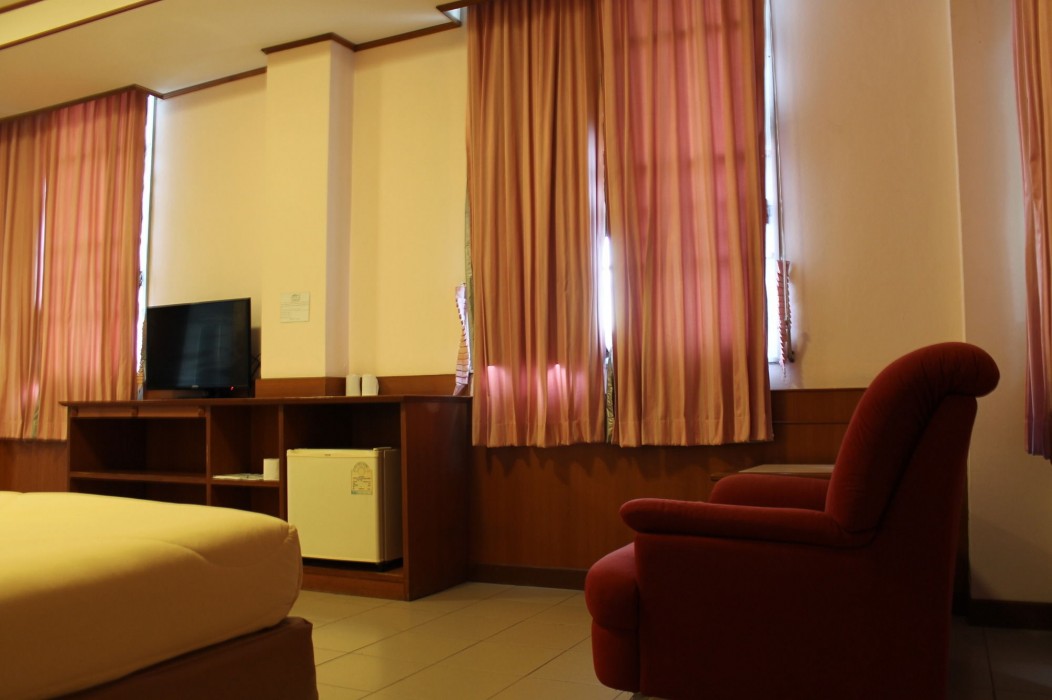 Rattana Park Hotel 39/98