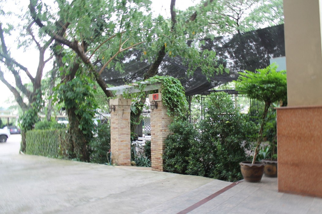 Rattana Park Hotel 54/98