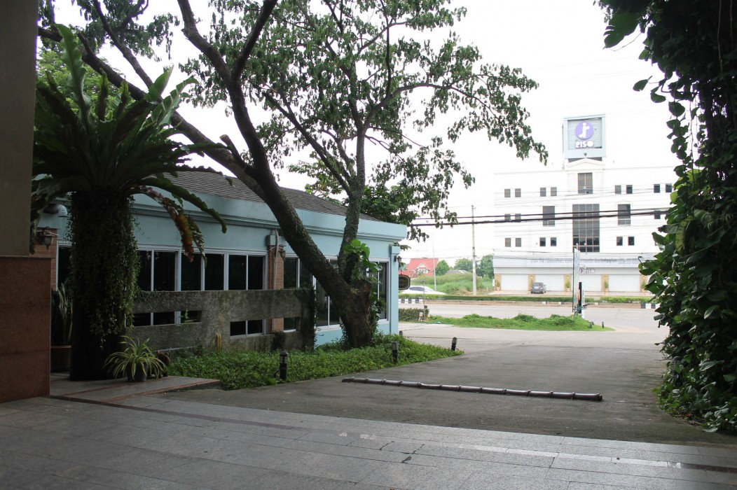 Rattana Park Hotel 49/98