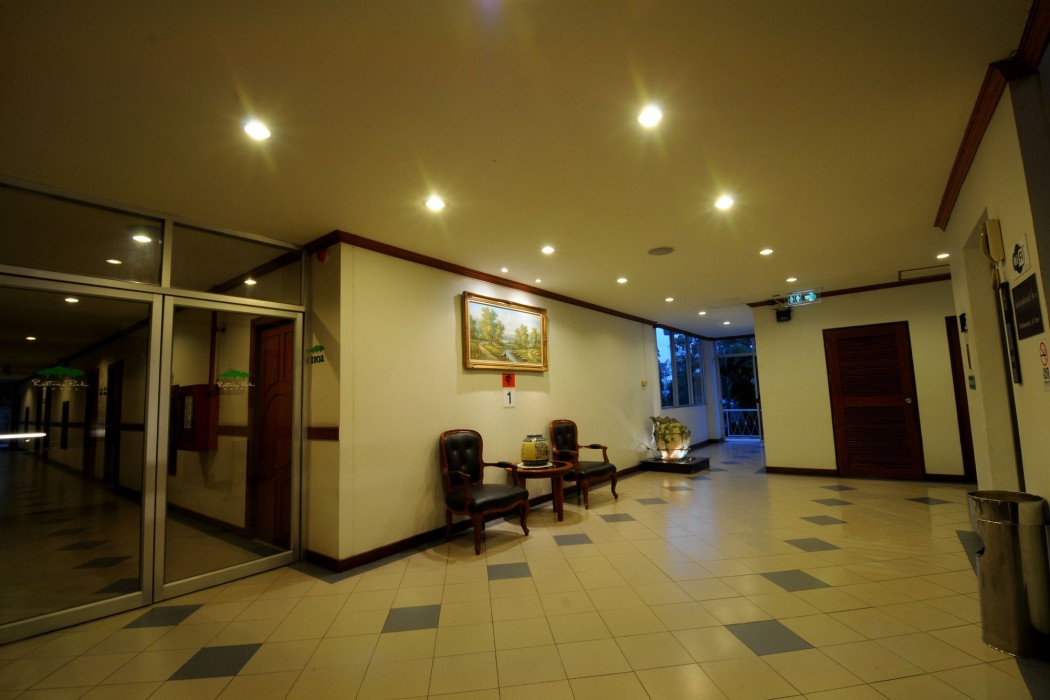 Rattana Park Hotel 44/98