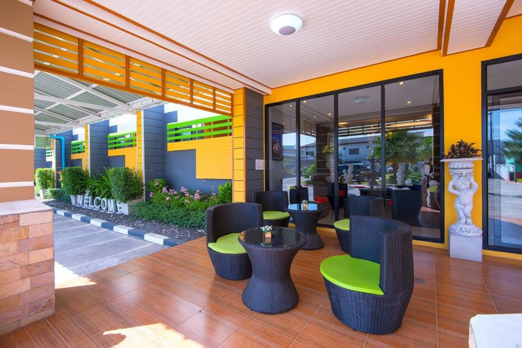 The S Hotel 56/82