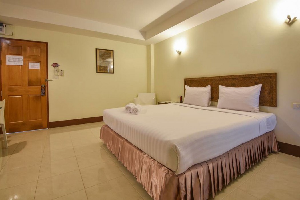 Trat Center Hotel 13/38