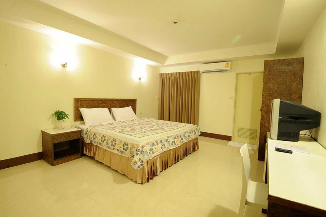 Trat Center Hotel 25/38
