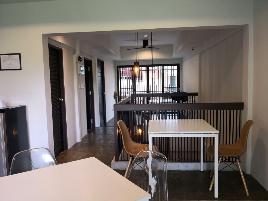 Litera Hostel Adults Only 19/71