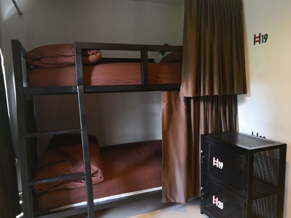Litera Hostel Adults Only 27/71