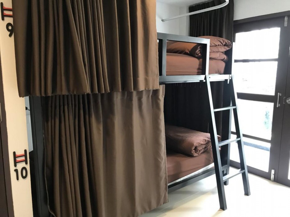 Litera Hostel Adults Only 13/71