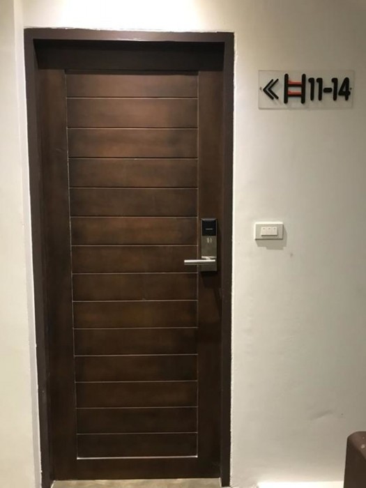 Litera Hostel Adults Only 14/71