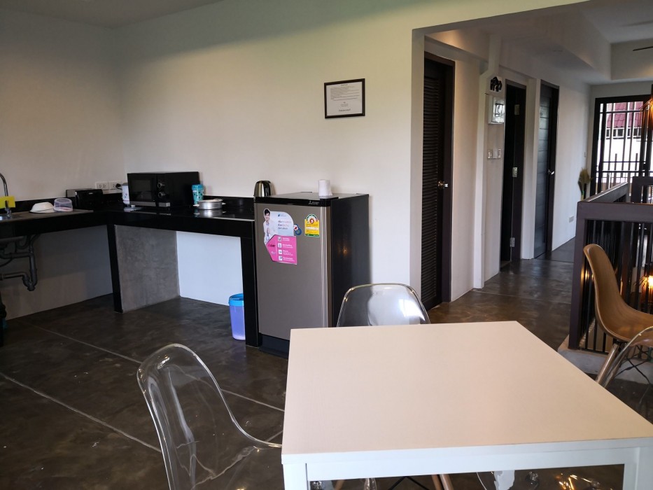 Litera Hostel Adults Only 11/71