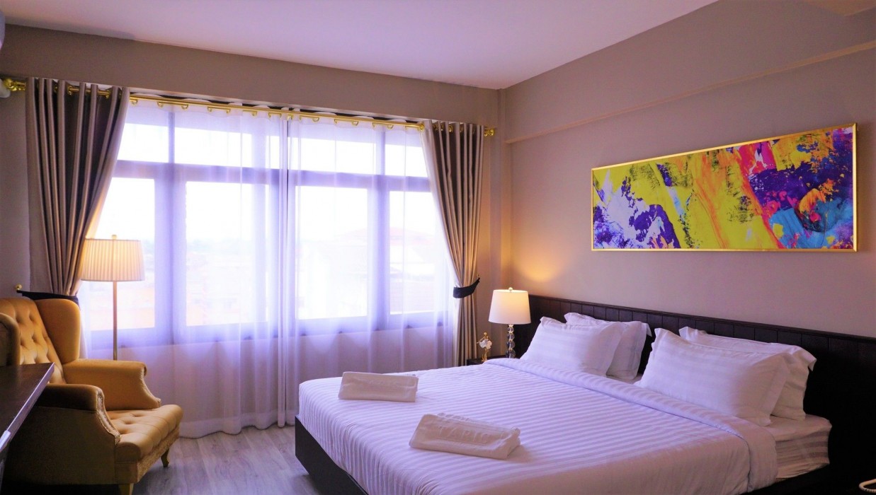 Taris Art Hotel Phrae 60/96