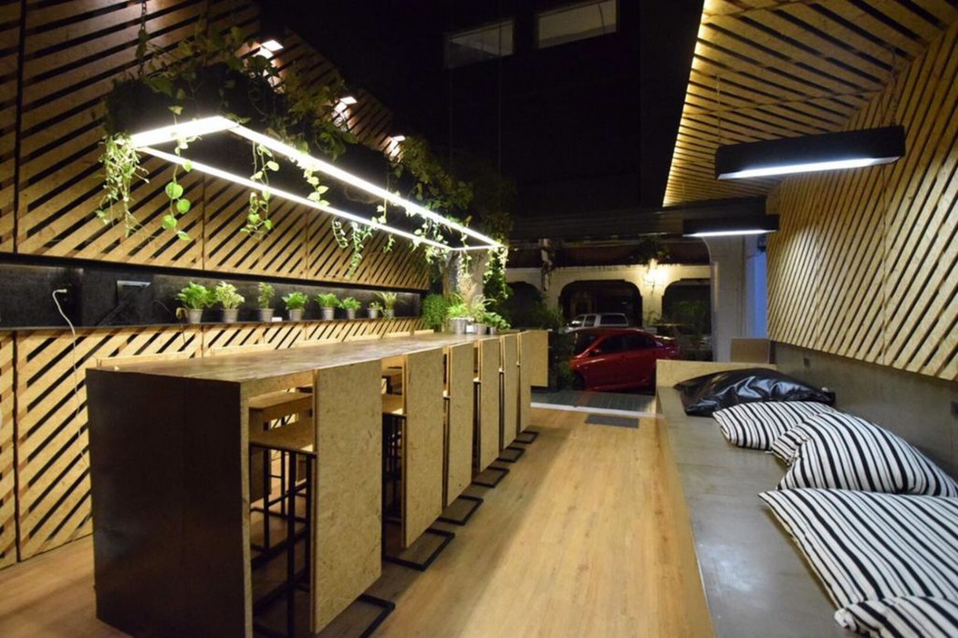 Hugger Hostel 32/58
