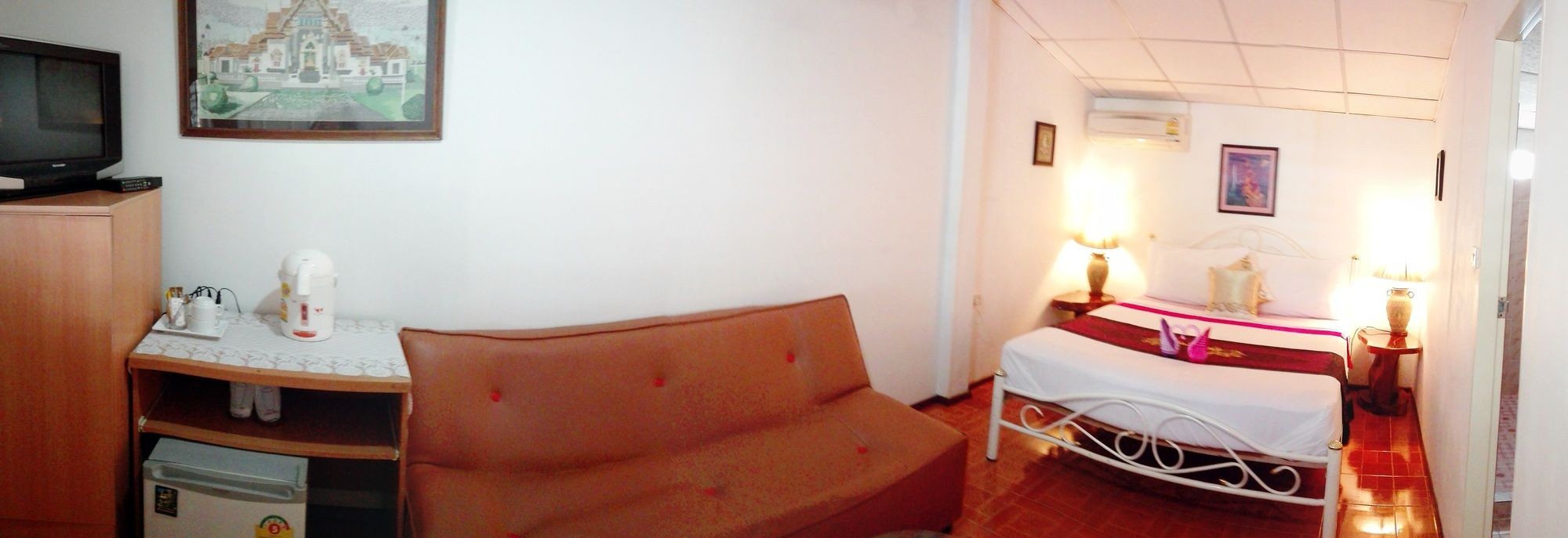 P California Inter Hostel 25/48