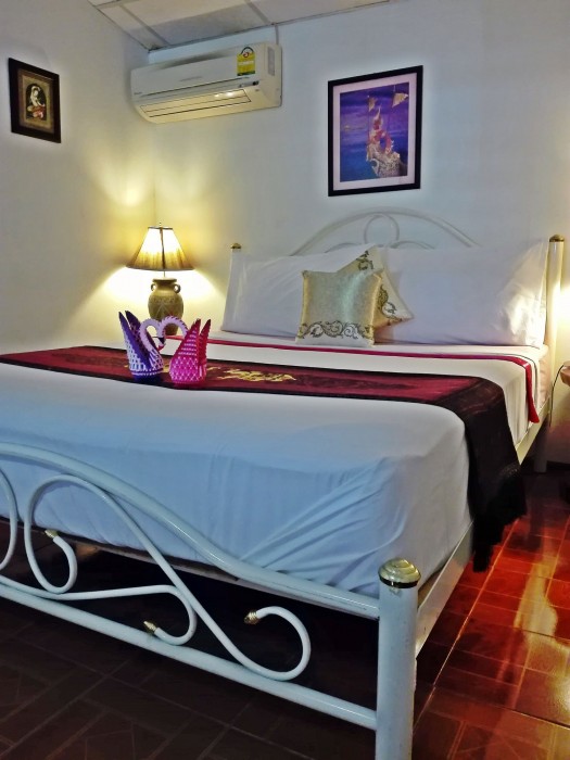 P California Inter Hostel 20/48