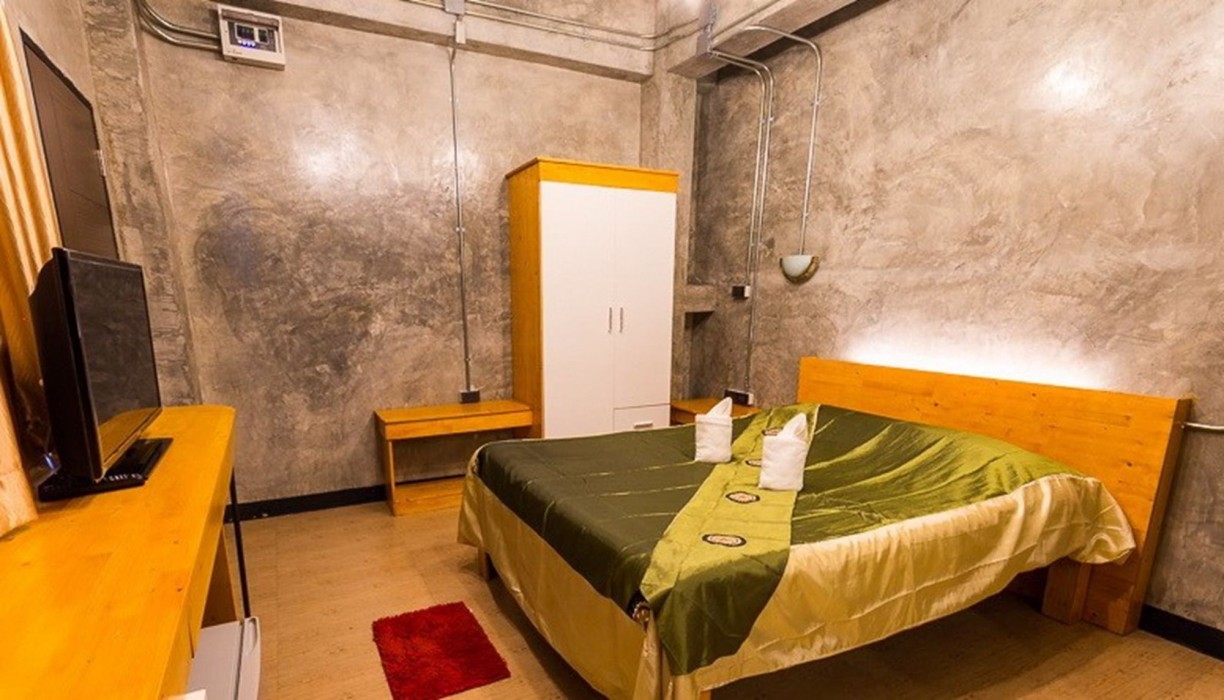 W Hostel 15/39