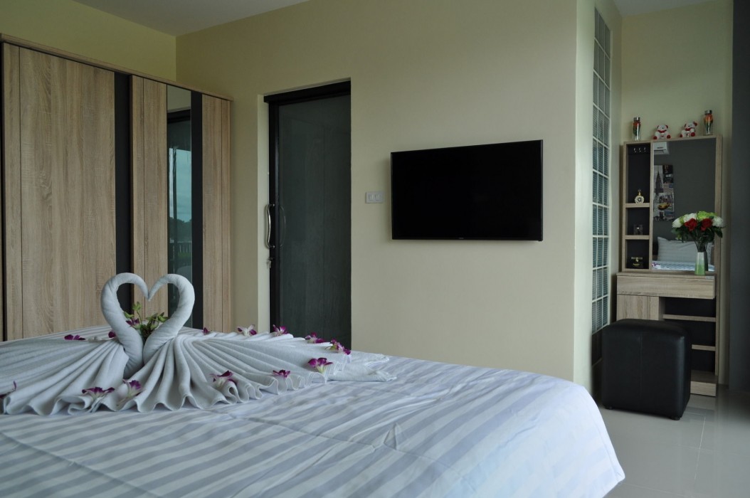 Buasri Boutique Patong 43/100