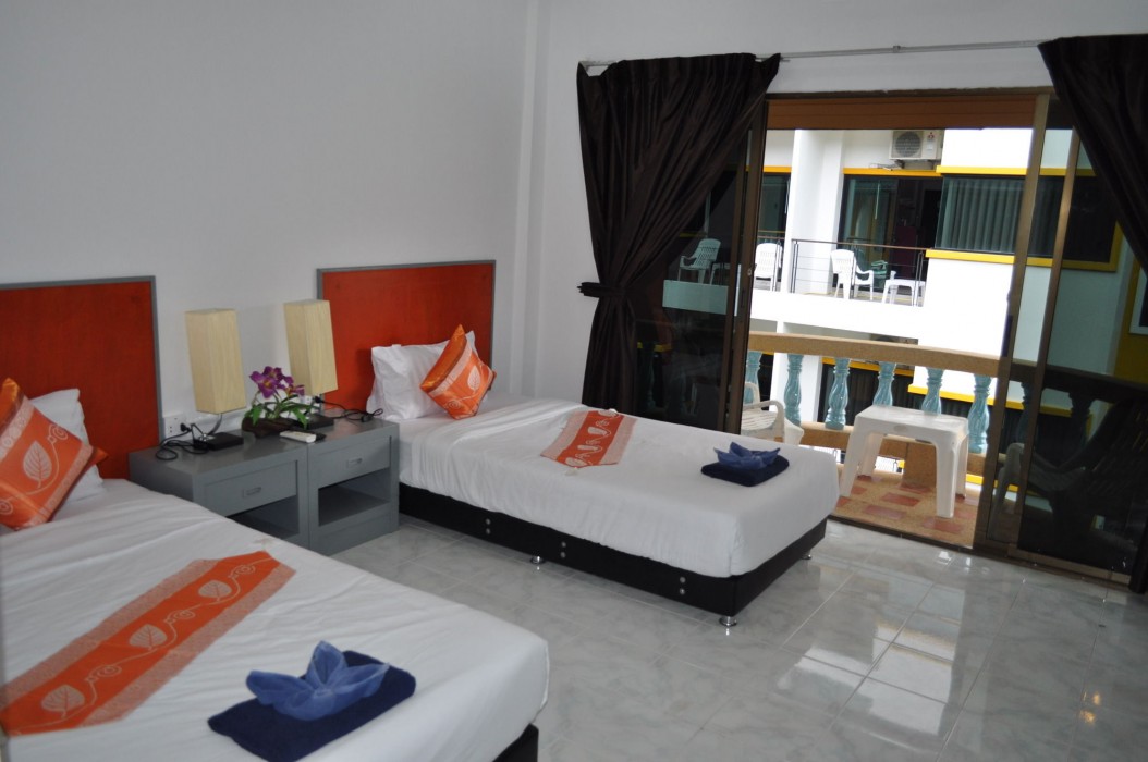 Buasri Boutique Patong 40/100